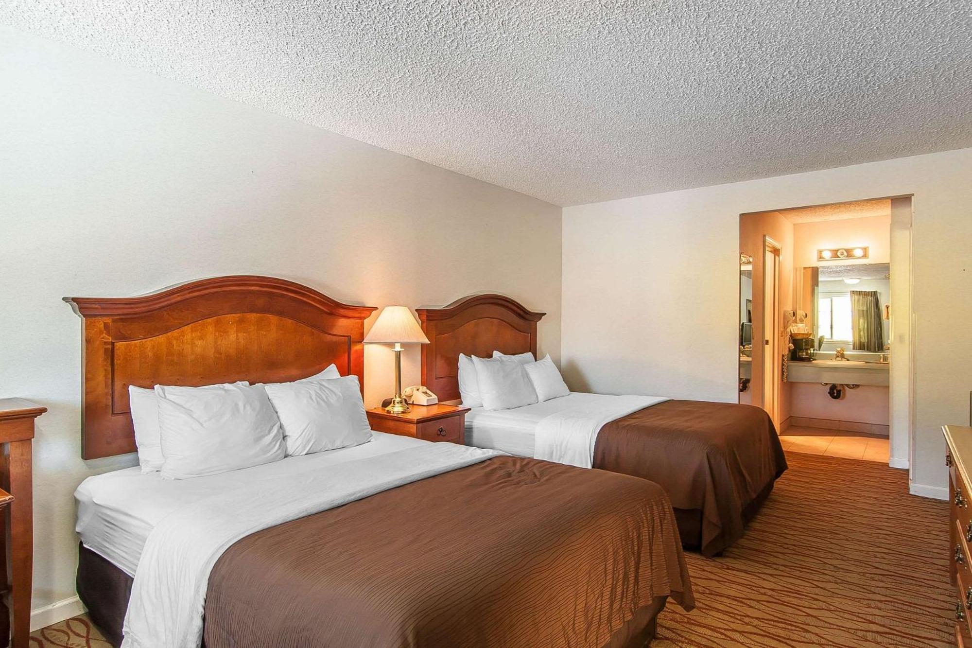 Quality Inn Grants Pass Bagian luar foto
